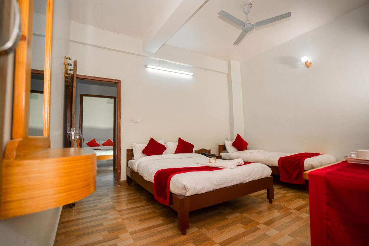 Hotel Dela Mount פוקהרה מראה חיצוני תמונה
