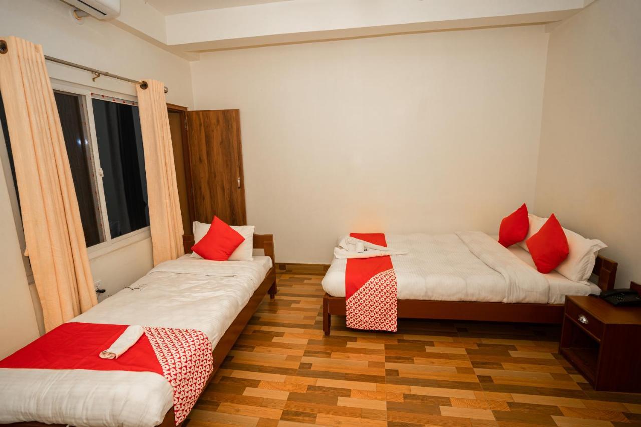 Hotel Dela Mount פוקהרה מראה חיצוני תמונה