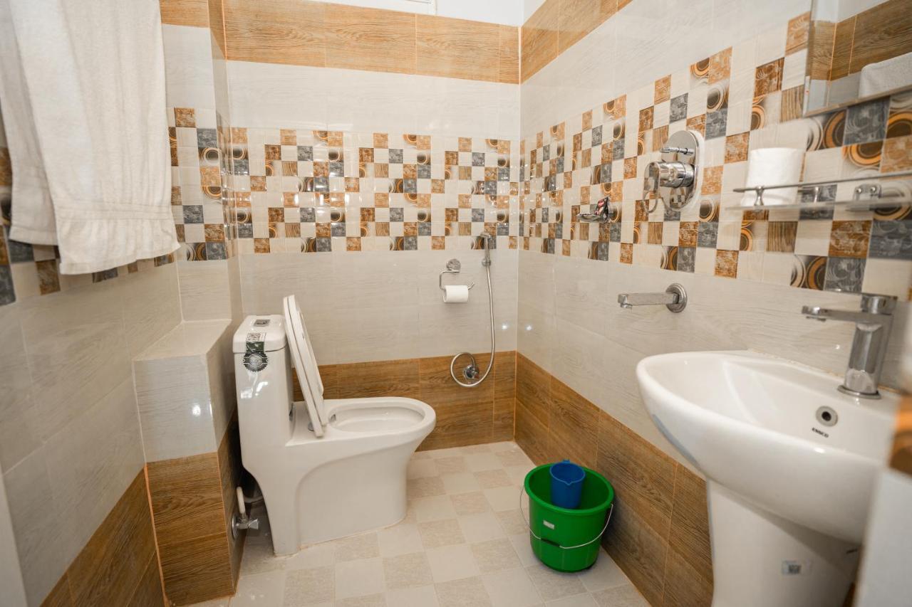 Hotel Dela Mount פוקהרה מראה חיצוני תמונה